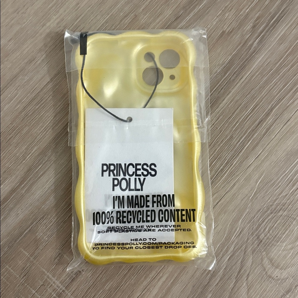 Princess Polly iPhone 13 Case - Picture 2 of 2